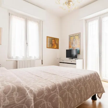 Apartment By World *